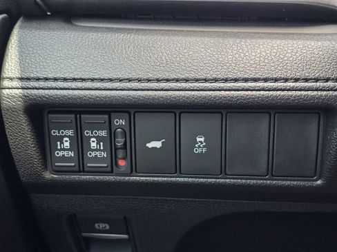 Certified 2026 Honda Odyssey EX-L image 30