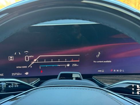 Certified 2025 Cadillac Escalade Sport Platinum image 31