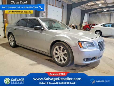 Used 2013 Chrysler 300 S AWD/4WD image 5