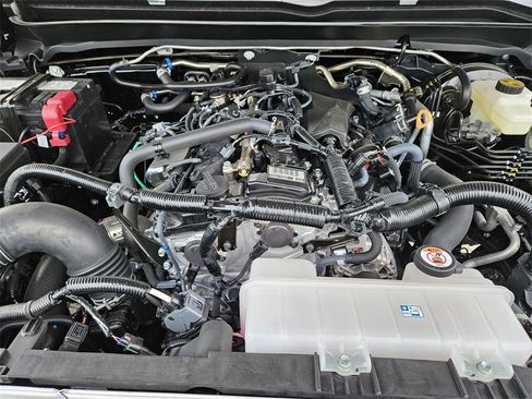 New 2025 Toyota Tacoma SR5 image 20