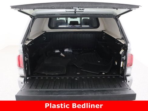 Used 2021 Toyota Tacoma TRD Off-Road w/ Technology Package image 31