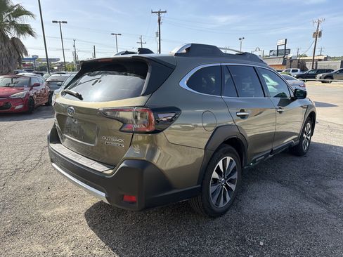 Certified 2024 Subaru Outback Touring XT AWD/4WD image 3