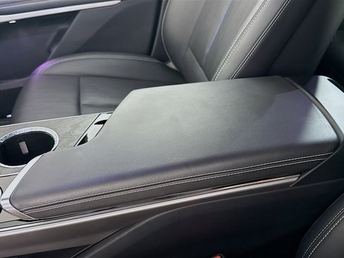 Used 2023 Cadillac Lyriq 2WD image 18