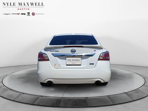 Used 2015 Nissan Altima 2.5 S w/ Special Edition Package FWD image 15