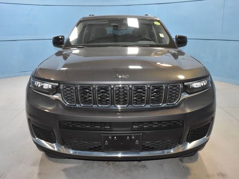 Used 2023 Jeep Grand Cherokee L Laredo image 23