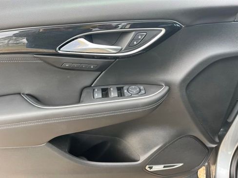 Used 2025 Buick Envision Preferred image 14