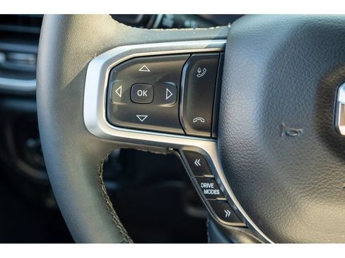 Used 2025 RAM 1500 Big Horn AWD/4WD image 18