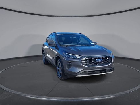 Used 2025 Ford Escape ST-Line image 2