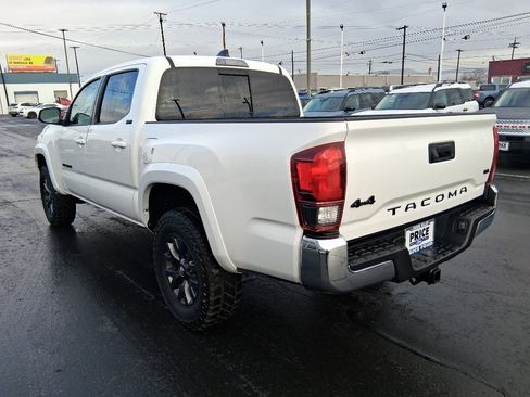 Used 2023 Toyota Tacoma SR5 image 5
