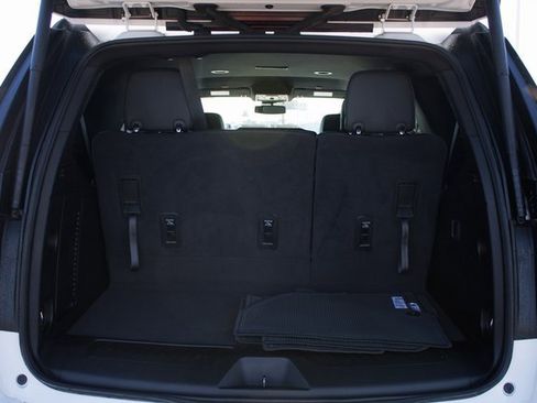 Used 2024 Chevrolet Tahoe LT image 11