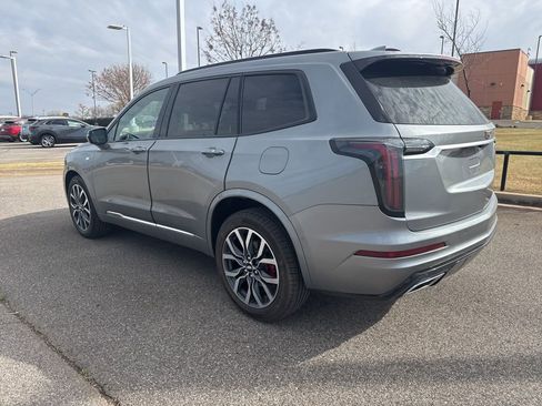 Used 2023 Cadillac XT6 Sport w/ Technology Package image 5