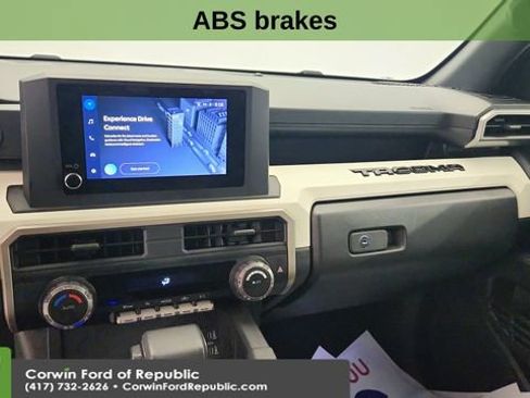Used 2024 Toyota Tacoma TRD Off-Road image 18