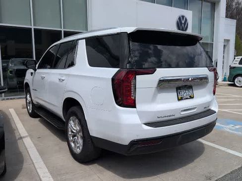 Used 2024 GMC Yukon SLE image 2