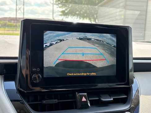 Used 2023 Toyota Corolla LE image 9