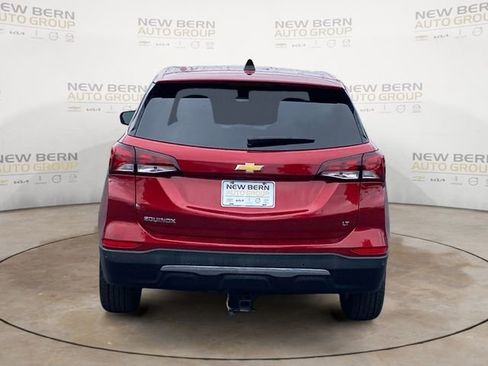 Used 2024 Chevrolet Equinox LT FWD image 4