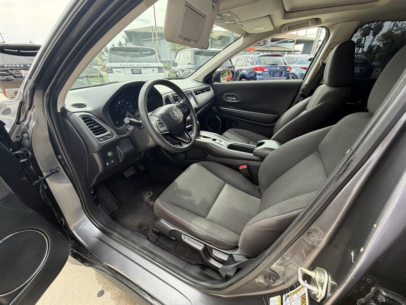 Used 2016 Honda HR-V EX image 10