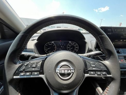 Used 2023 Nissan Altima 2.5 SR w/ SR Premium Package FWD image 25