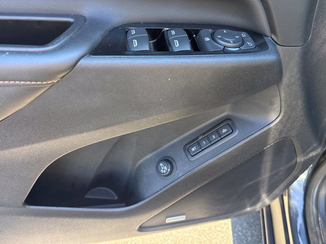 Used 2022 Chevrolet Equinox Premier FWD image 9