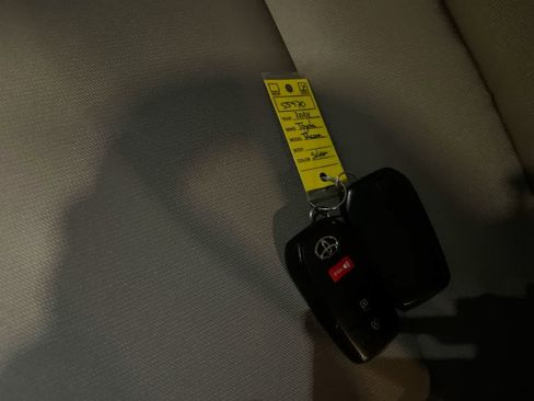 Certified 2024 Toyota Tacoma SR5 image 26