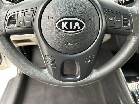Used 2011 Kia Forte EX image 14