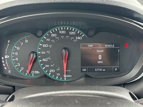 Used 2022 Chevrolet Trax LT w/ Driver Confidence Package AWD/4WD image 38