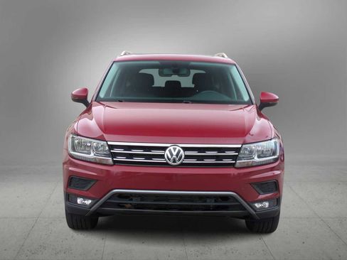Used 2019 Volkswagen Tiguan SEL image 3