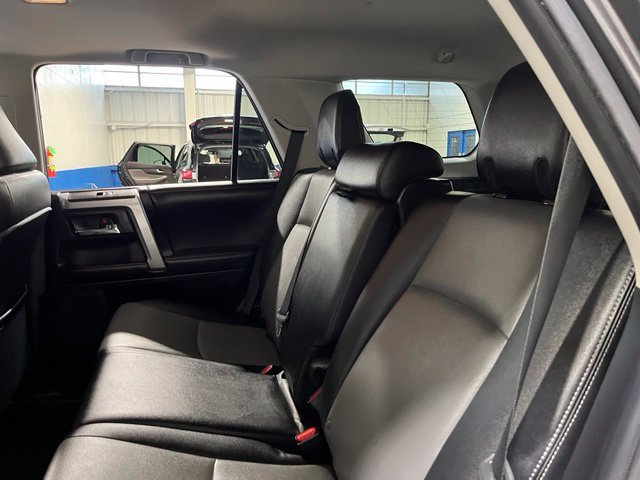 Used 2016 Toyota 4Runner SR5 Premium RWD image 19