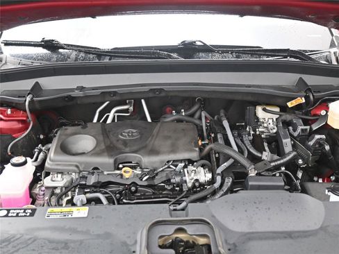 Used 2024 Toyota Grand Highlander XLE FWD image 10