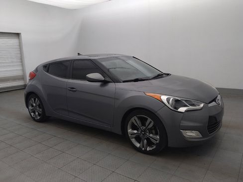 Used 2016 Hyundai Veloster w/ Option Group 03 FWD image 11