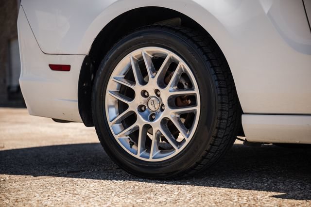 Used 2013 Ford Mustang Premium RWD image 49