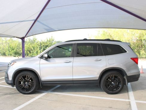 Used 2021 Honda Pilot Special Edition image 2
