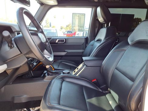 Used 2023 Ford Bronco Badlands AWD/4WD image 9