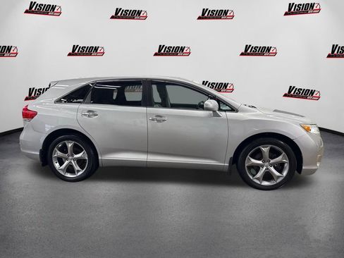 Used 2012 Toyota Venza Limited image 4