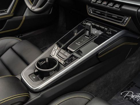Used 2022 Porsche 911 Turbo image 43