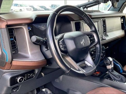 Used 2023 Ford Bronco Outer Banks image 16