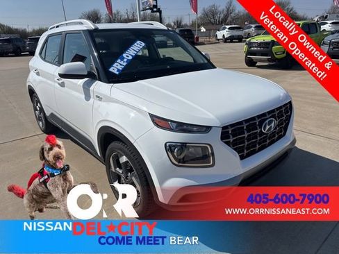 Used 2025 Hyundai Venue SEL FWD image 7