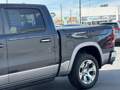 Used 2020 RAM 1500 Laramie AWD/4WD image 7
