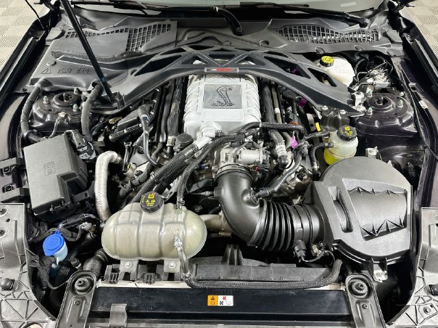 Used 2022 Ford Mustang Shelby GT500 w/ Technology Package RWD image 29