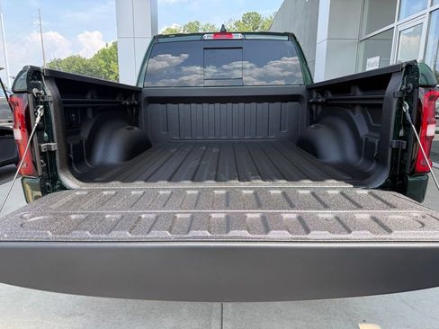 New 2026 RAM 1500 Big Horn AWD/4WD image 18
