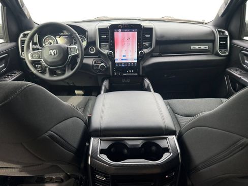 Used 2025 RAM 1500 Big Horn AWD/4WD image 10