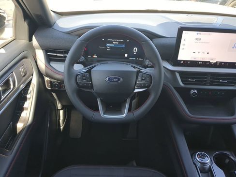New 2026 Ford Explorer ST-Line w/ ST-Line Street Pack image 16