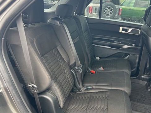 Used 2020 Ford Explorer XLT w/ Comfort Package AWD/4WD image 54