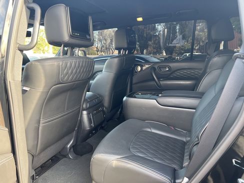 Used 2023 INFINITI QX80 Sensory w/ Cargo Package image 9