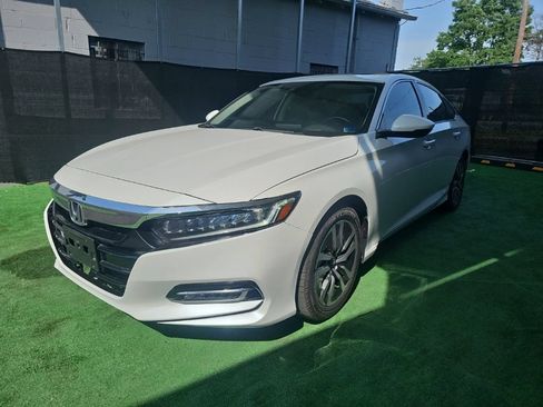 Used 2019 Honda Accord Touring image 9
