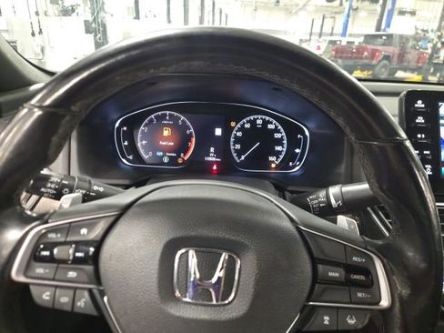 Used 2018 Honda Accord Sport image 16