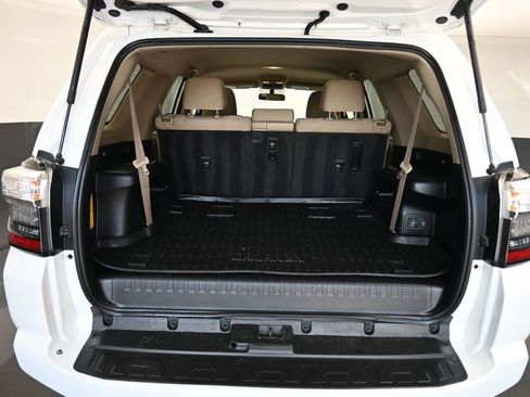 Used 2019 Toyota 4Runner SR5 image 46