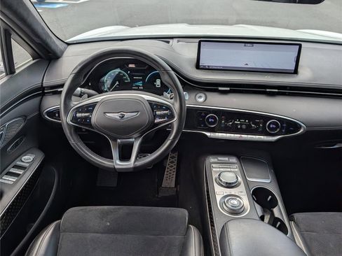 Used 2022 Genesis GV70 3.5T Sport w/ Sport Prestige Package AWD/4WD image 17