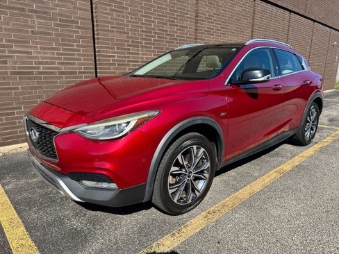 Used 2018 INFINITI QX30 Premium w/ Navigation Package image 26