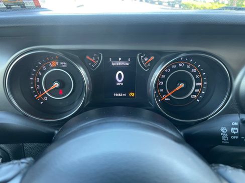 Used 2020 Jeep Wrangler Unlimited Sport S AWD/4WD image 23