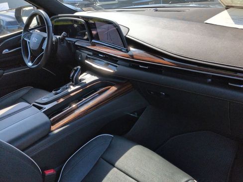 Used 2021 Cadillac Escalade Premium Luxury w/ Driver Assist Tech Package AWD/4WD image 22